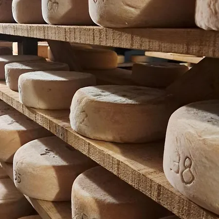 Bains De Secours, D'hotes Couette-café