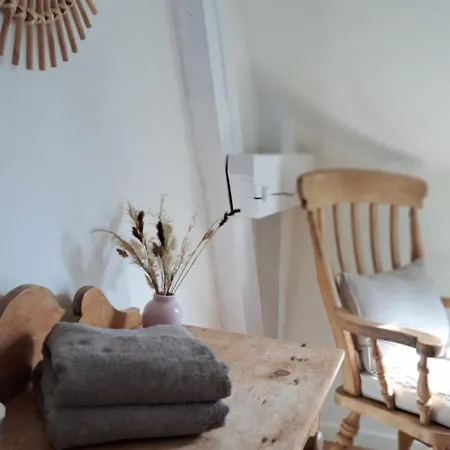 Bains De Secours, D'hotes