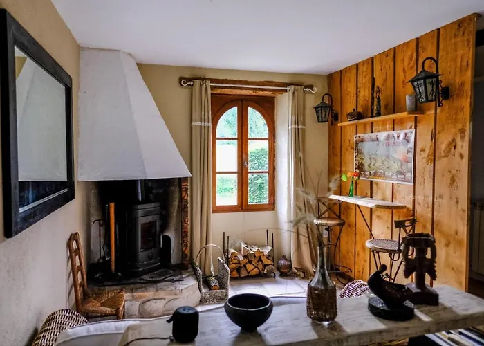 Bains De Secours, D'hotes Sevignacq-Meyracq